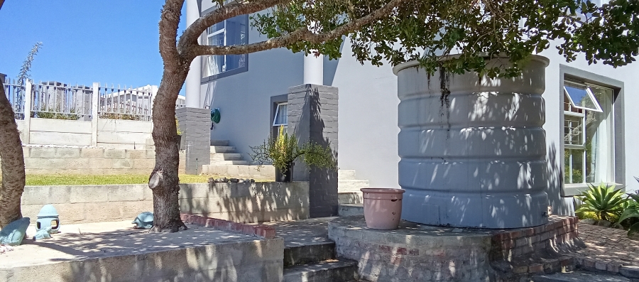5 Bedroom Property for Sale in Kleinbaai Western Cape